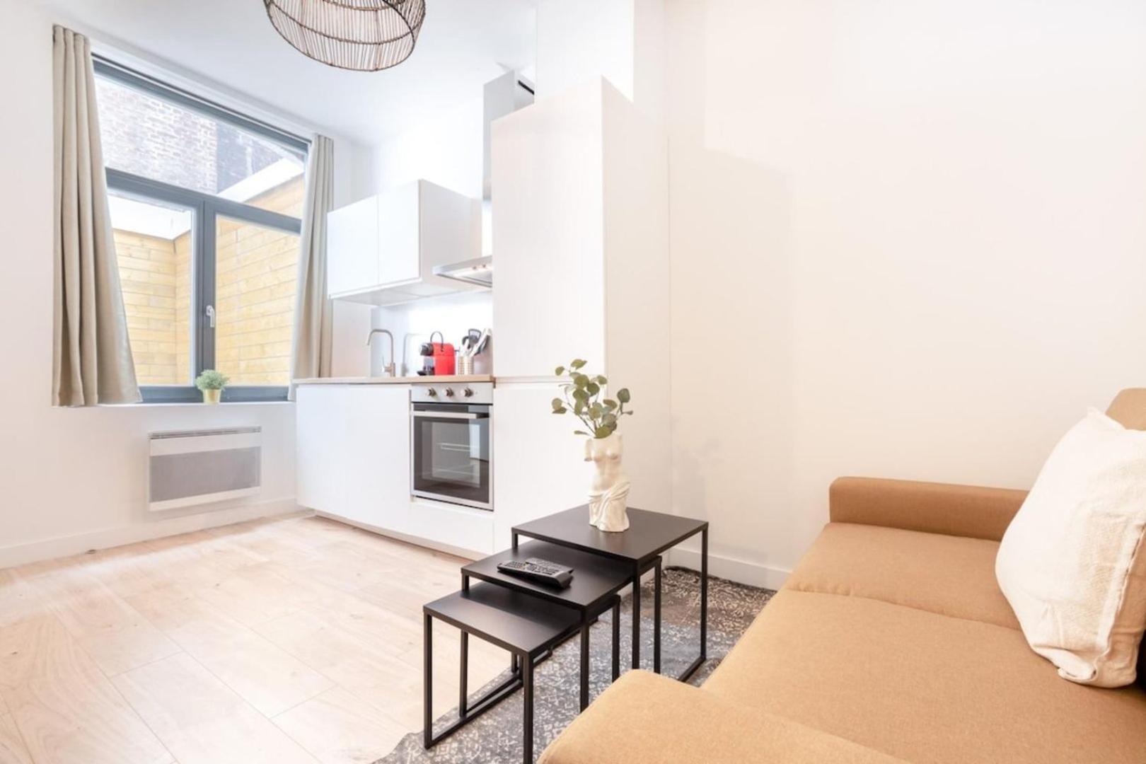 Appartamento Lille Centre - 1Br In The Heart Of Lille! Esterno foto