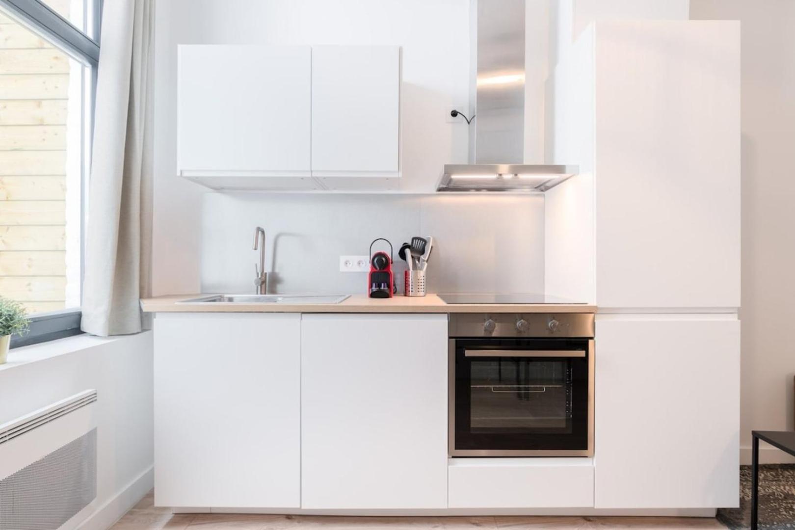Appartamento Lille Centre - 1Br In The Heart Of Lille! Esterno foto