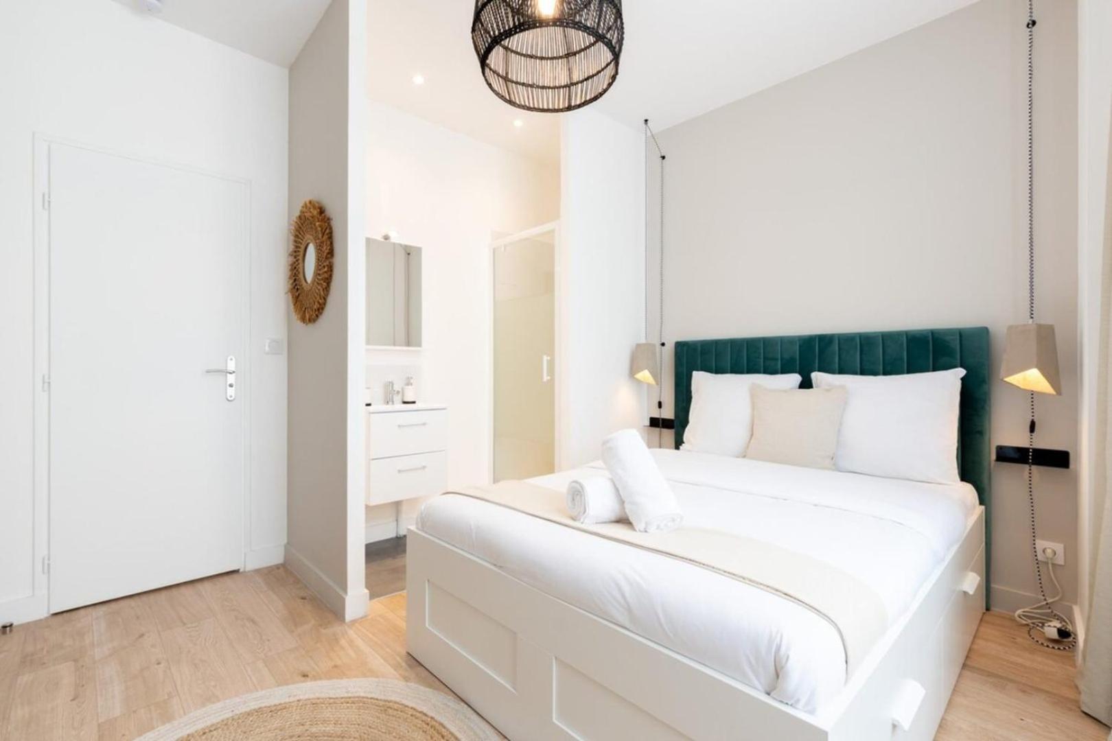 Appartamento Lille Centre - 1Br In The Heart Of Lille! Esterno foto