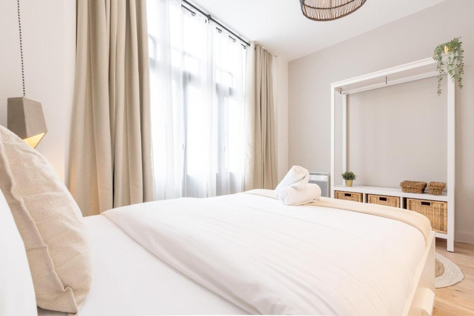 Appartamento Lille Centre - 1Br In The Heart Of Lille! Esterno foto